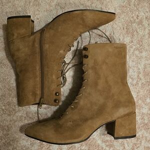 Vagabond Brown Lace-Up Suede Boots